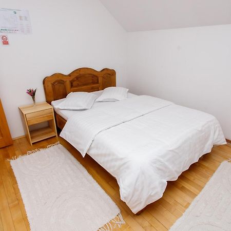 Casa Rumelia Paltineni Εξωτερικό φωτογραφία