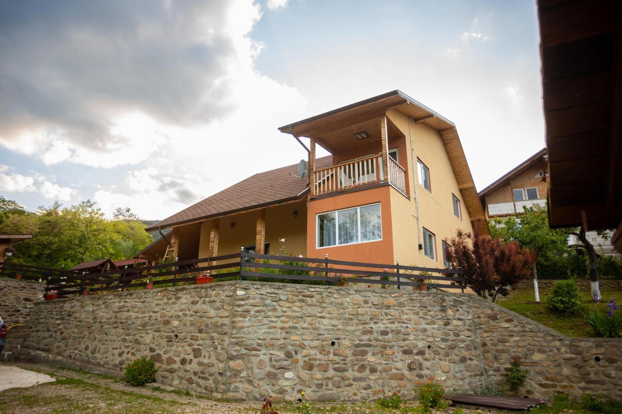 Casa Rumelia Paltineni Εξωτερικό φωτογραφία