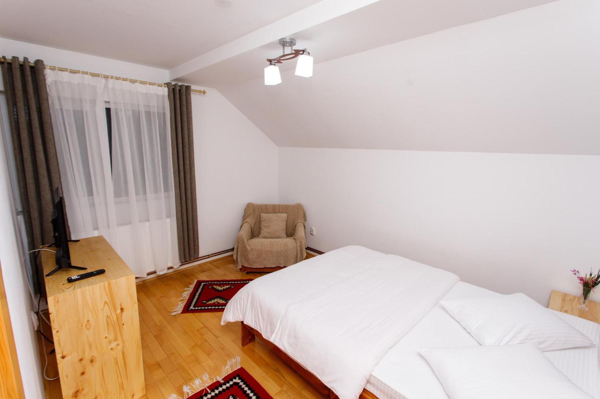 Casa Rumelia Paltineni Εξωτερικό φωτογραφία